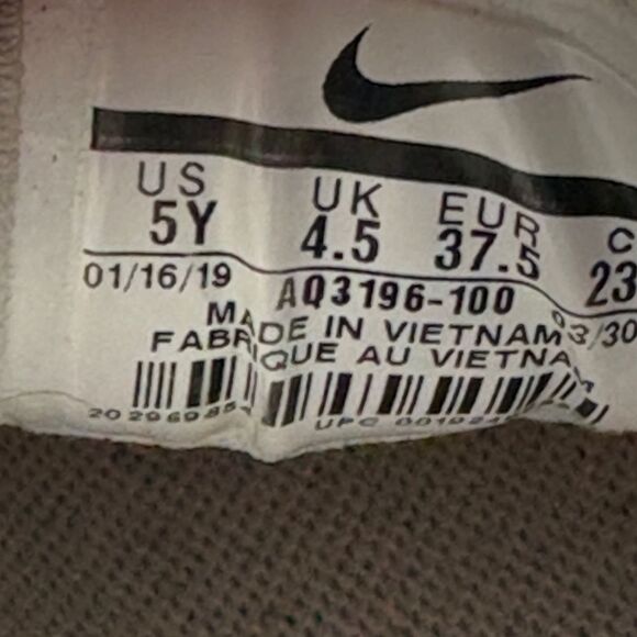 Size 5Y/6.5Women - Nike Air Max 720 white shoes - Picture 9 of 9